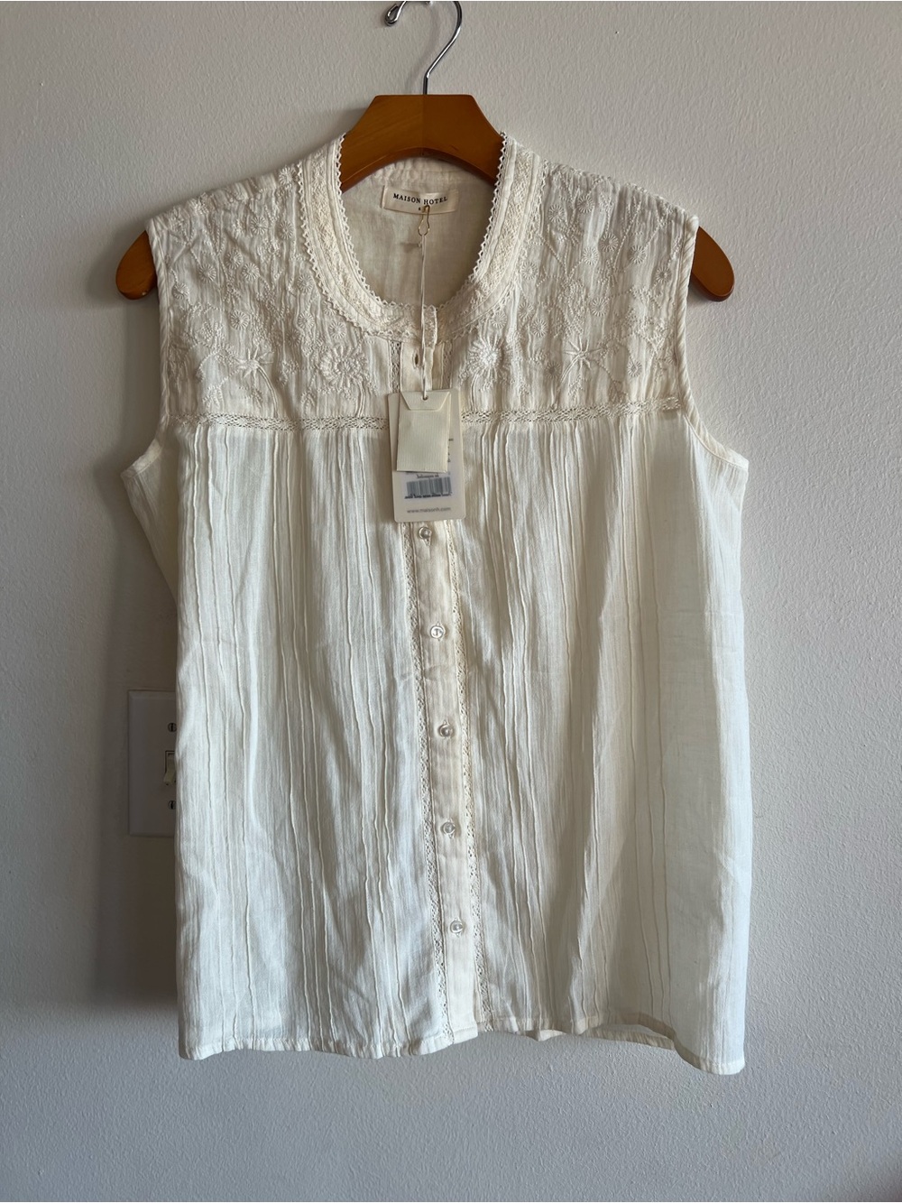 Maison Hotel Horacio Blouse - NWT - small - Picture 3 of 9
